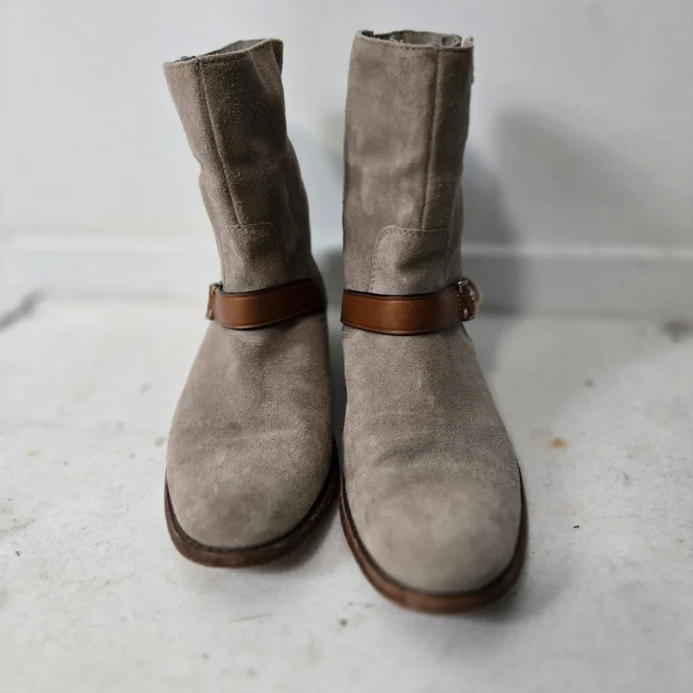 COACH Size 7.5 Amy Leather Taupe Low Stacked Heel Western Moto Boots Women's